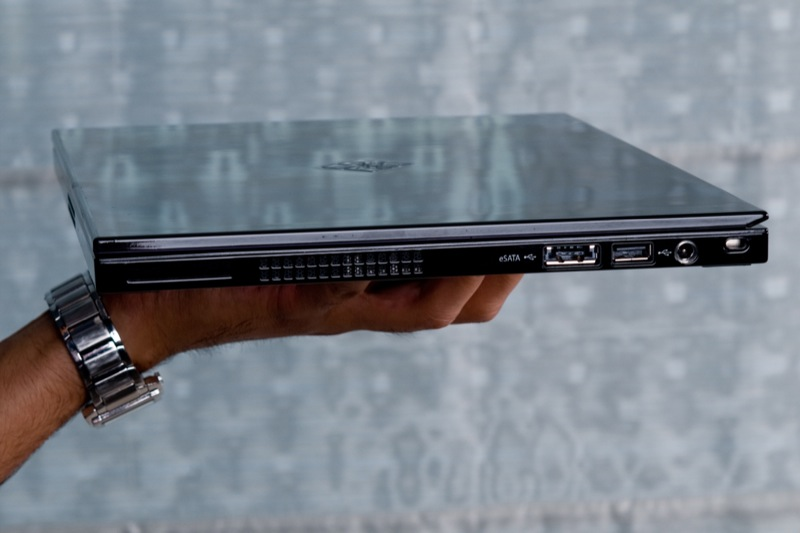 Illustration for article titled Voodoo's Envy 133 Is Thinnest Notebook Alive; Based On Intel Metro Concept Laptop
